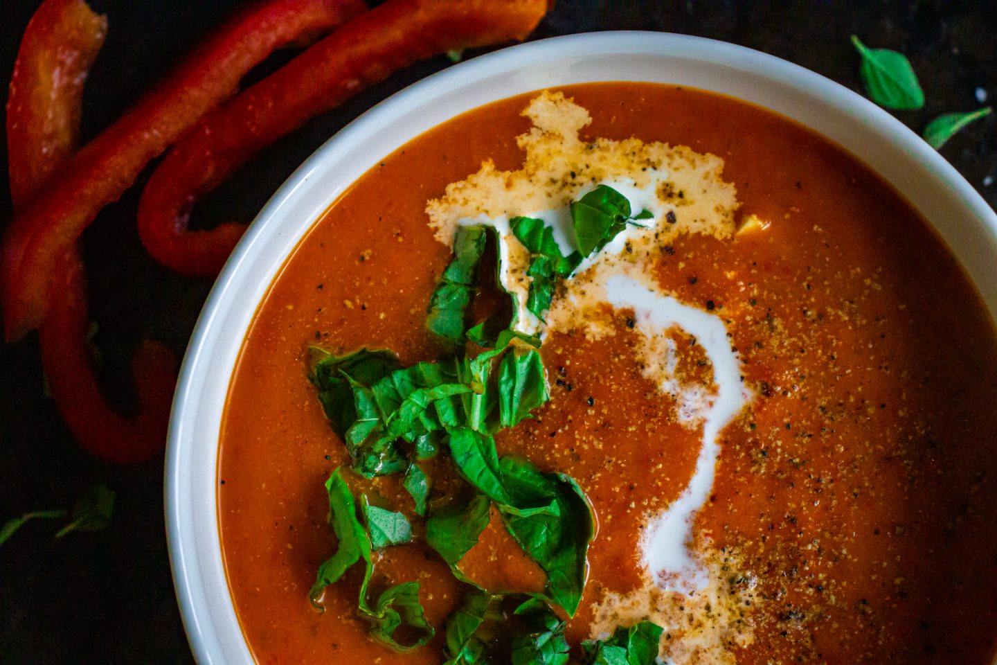 roasted red pepper and smoked gouda soup on www.thedanareneeway.com