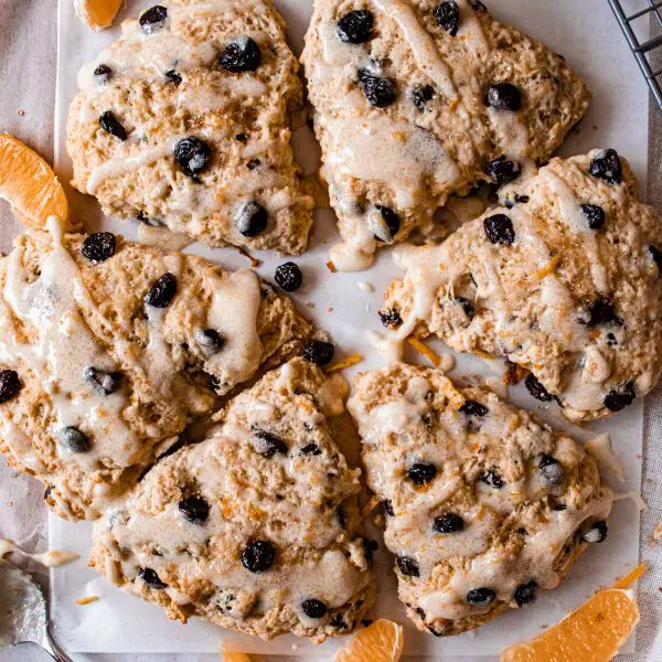 cranberry orange scones on www.thedanareneeway.com