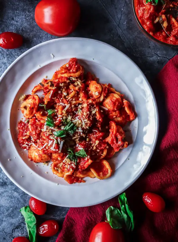 red pepper arrabbiata pasta with cheesy breadcrumbs