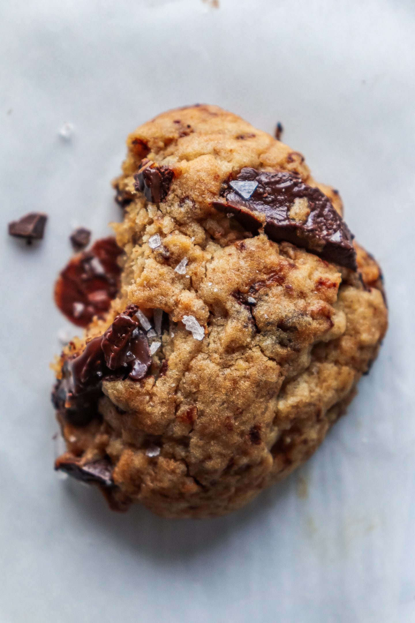 miso chocolate chip cookies on www.thedanareneeway.com