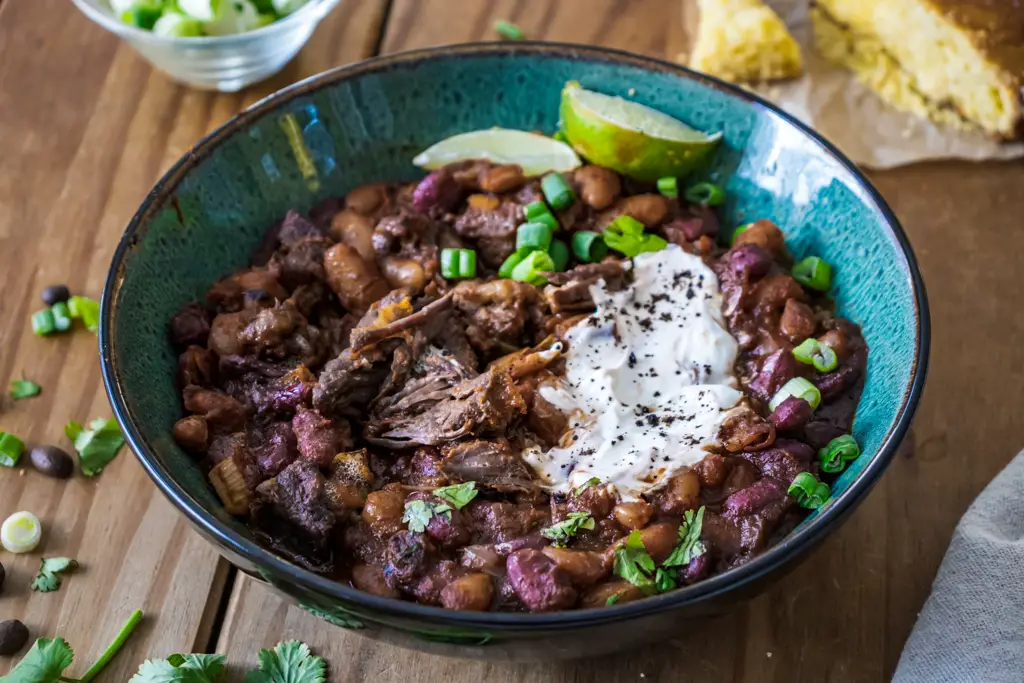 short rib chili with coffee and stout on www.thedanareneeway.com